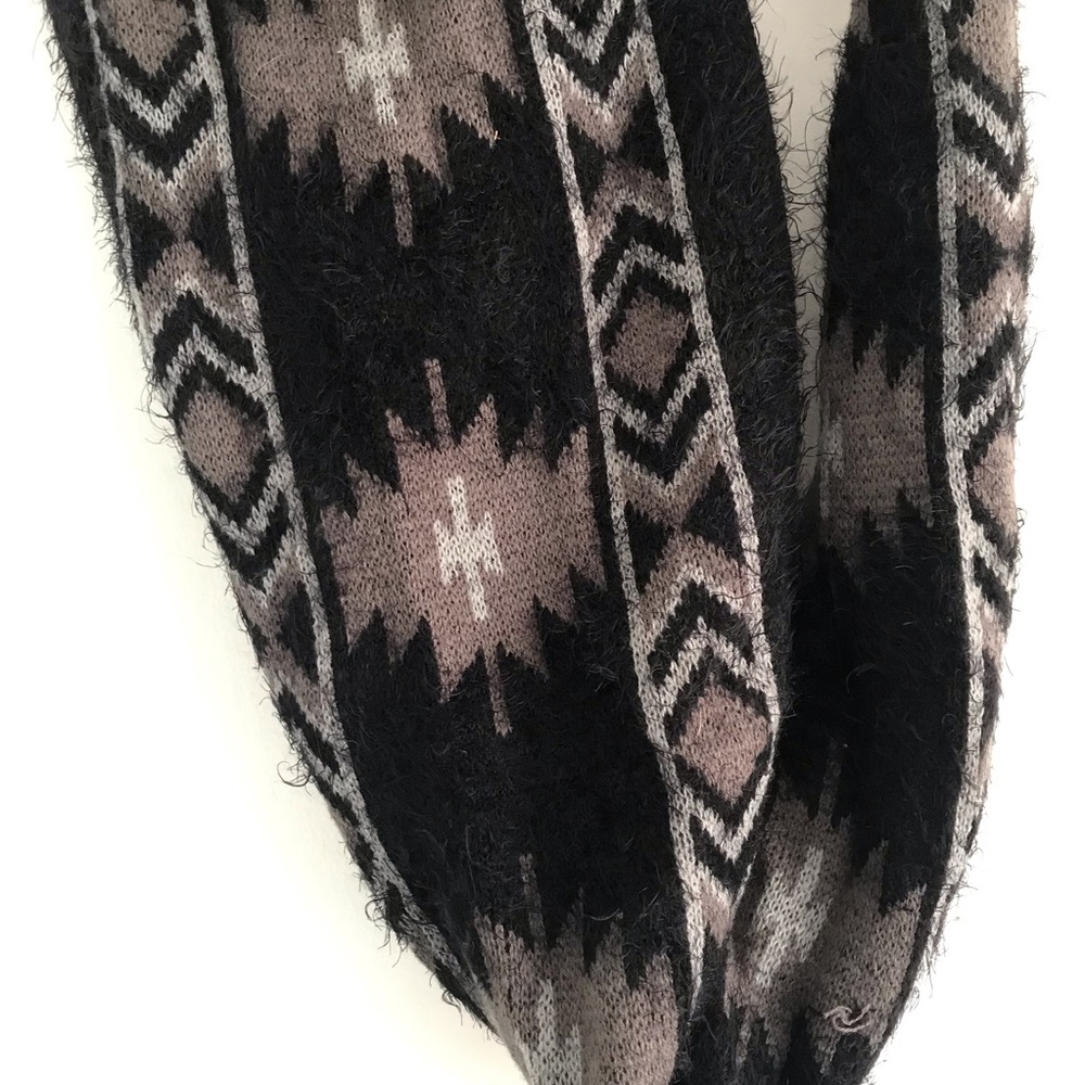 Infinity Scarf - Picture 2 of 4